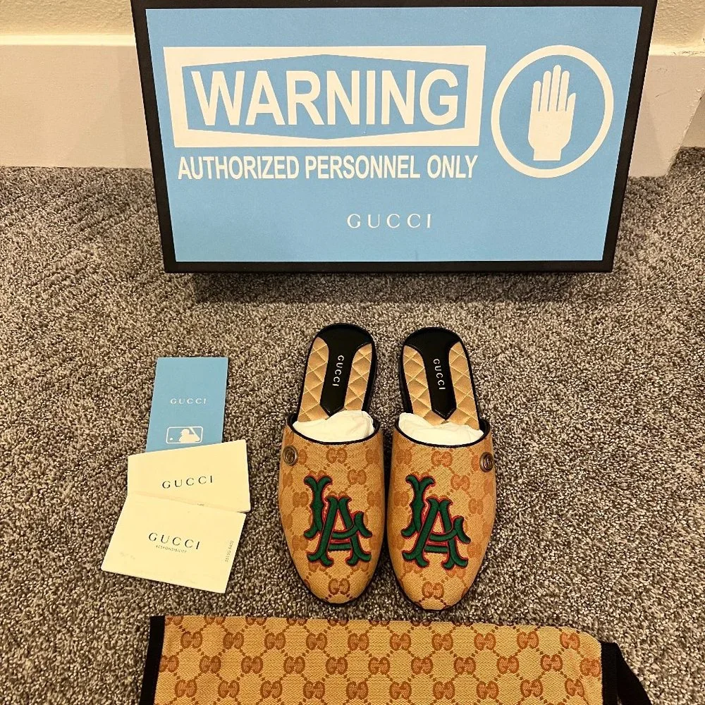 RARE! GUCCI GG Monogram limited edition LA Dodgers Mule Slides - Picture 2 of 5